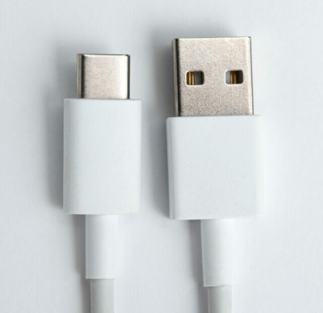 cropped-usb-cable-type-c-white-isolated-background.jpg